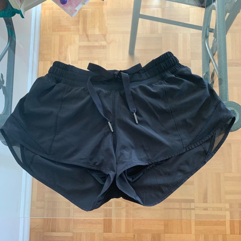 Lululemon Hotty hot shorts